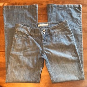 Level 99 Wide Leg Light Wash Flare Size 29